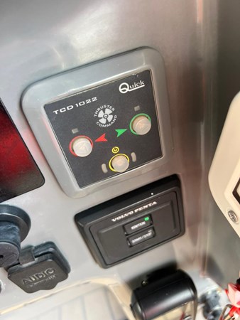 INVICTUS GT280 YACHT FOR SALE (11)