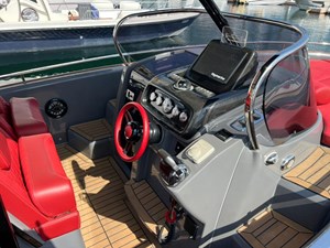 INVICTUS GT280 YACHT FOR SALE (5)