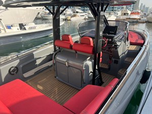 INVICTUS GT280 YACHT FOR SALE (8)