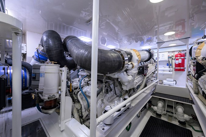 Portside MTU 16v2000