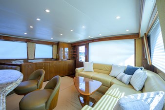 Salon view aft to starboard