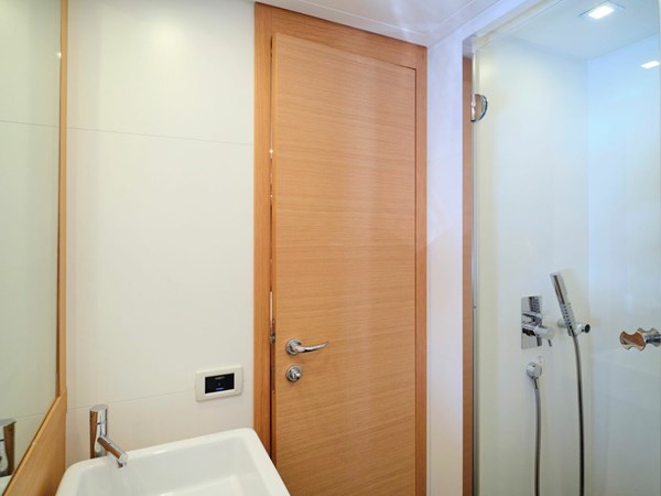 yachtImage_int_822_20502