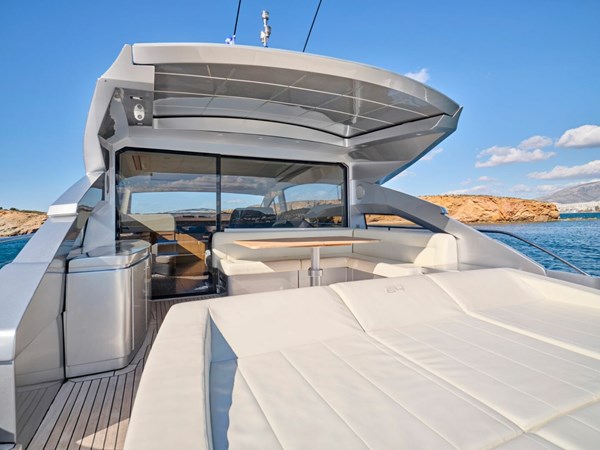 yachtImage_ext_822_20478