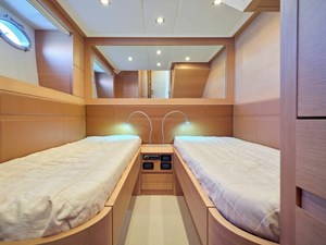 yachtImage_int_822_20498