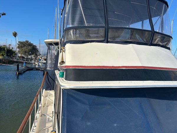 Walk-Around Decks w/Pocket Door