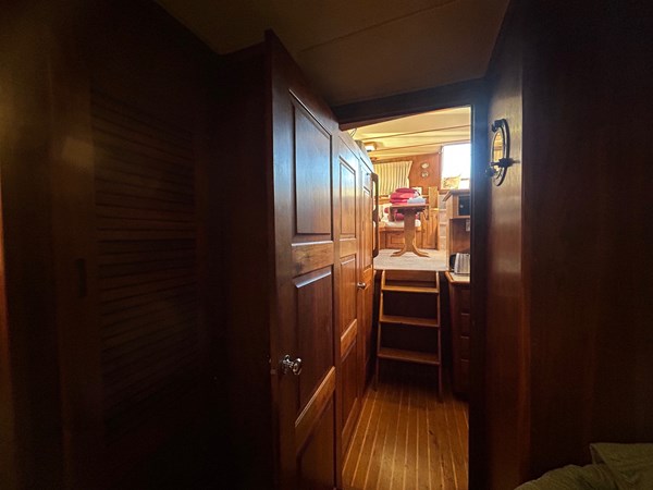 View looking Aft from Guest Cabin