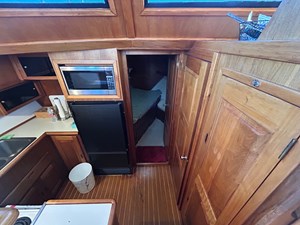 Galley/passageway forward