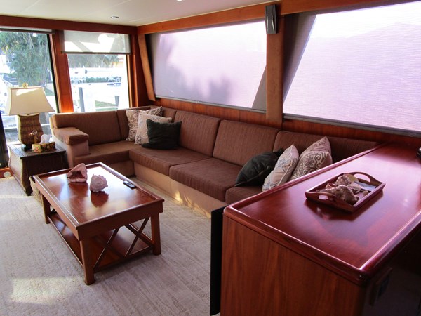 Salon looking aft to port