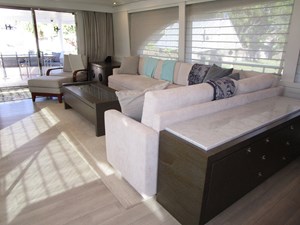 Salon looking aft to port