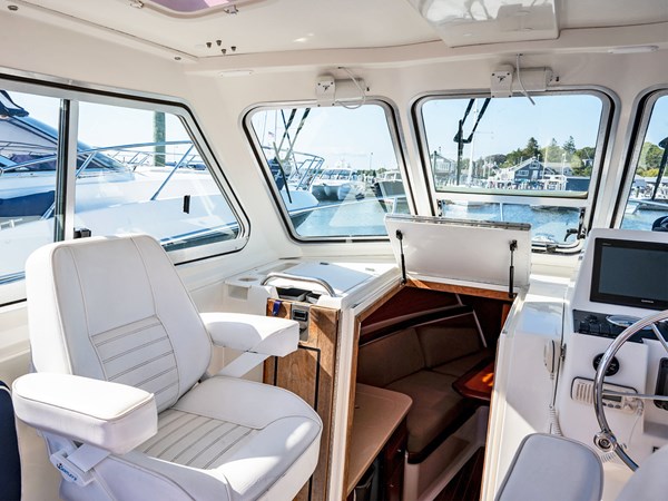 ARCHIMEDES, 2005 Back Cove 29 Hard Top