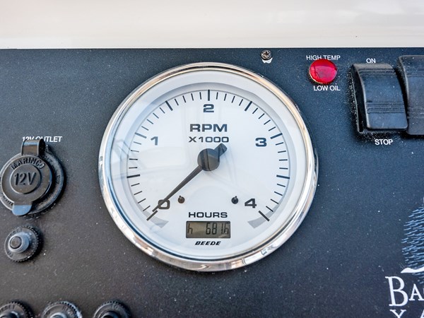 ARCHIMEDES, 2005 Back Cove 29 Hard Top