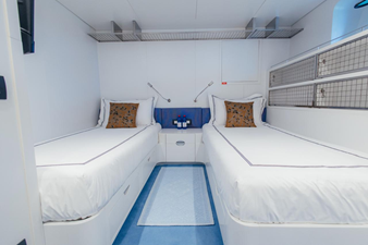 LADY IN BLUE.pdf-image-024