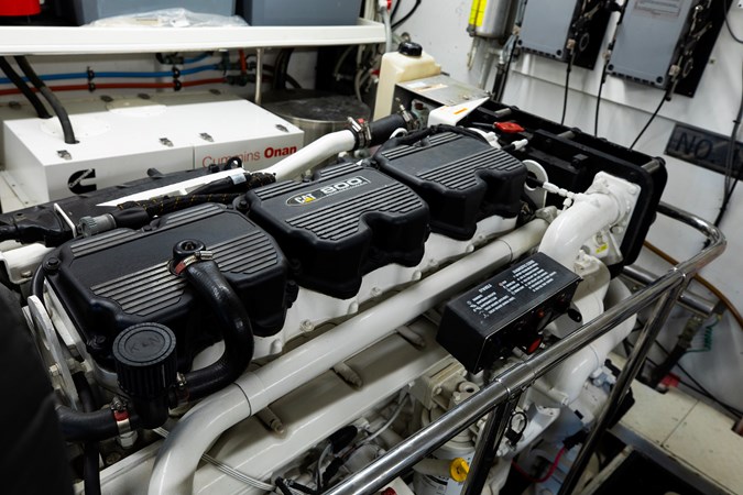 2003 Hargrave 68 Open Flybridge Melodious II35