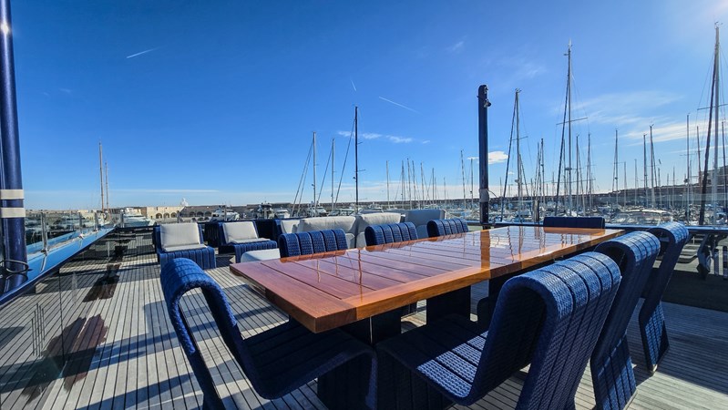 19 MMGI 44M Superyacht for Sale sundeck