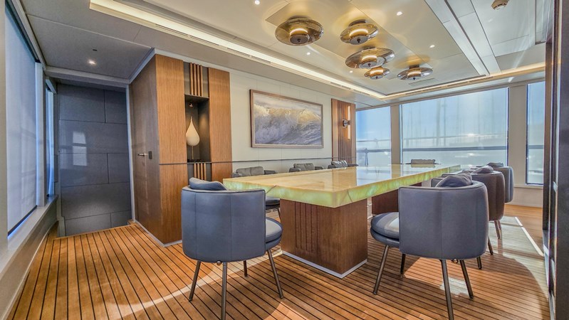 28 MMGI 44M Superyacht for Sale dining