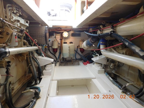 Clean and dry center engine room bilge