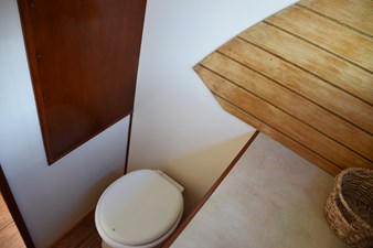 Electric head and laminate wood sole