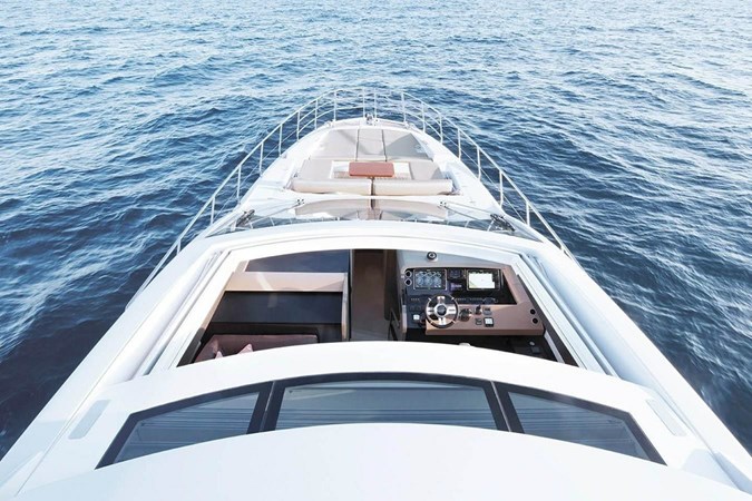 MAIN DECK HELM AND BOW VIEW - FANTASTIC 77’ (23.47m) Azimut Motoryacht, 2019