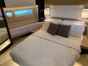 LOWER DECK FORWARD VIP GUEST STATEROOM - FANTASTIC 77’ (23.47m) Azimut Motoryacht, 2019