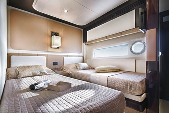 LOWER DECK STARBOARD TWIN STATEROOM - FANTASTIC 77’ (23.47m) Azimut Motoryacht, 2019