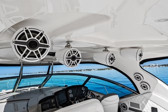 Cockpit speakers