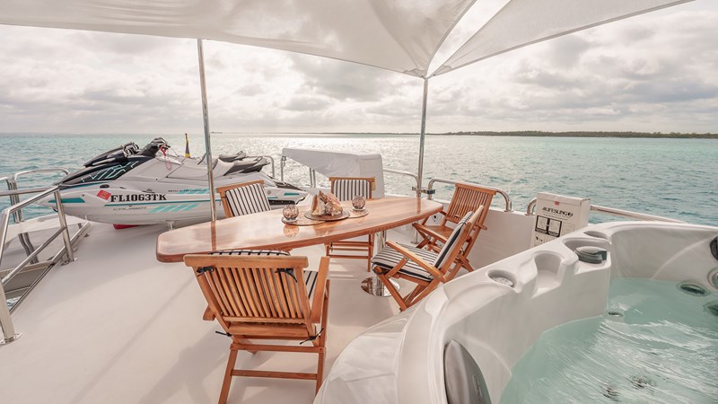 Shaded boat deck dining