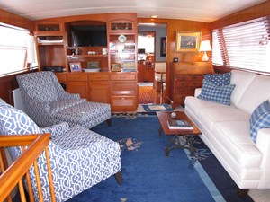 Salon Looking Forward