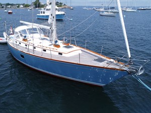 Little Harbor 44, Bow View
