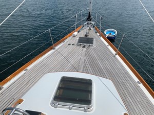 Little Harbor 44, Foredeck