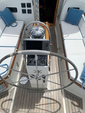 Little Harbor 44, Helm