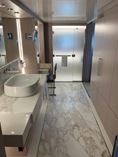 Master Cabin Bathroom