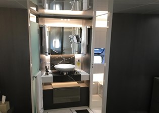 VIP Cabin Bathroom