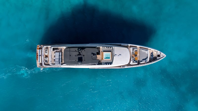 Custom Line 42m 2023_Patrick Hopkins_11