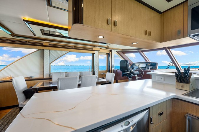 2010 Ocean Alexander 83 Motor Yacht 'Relentless'