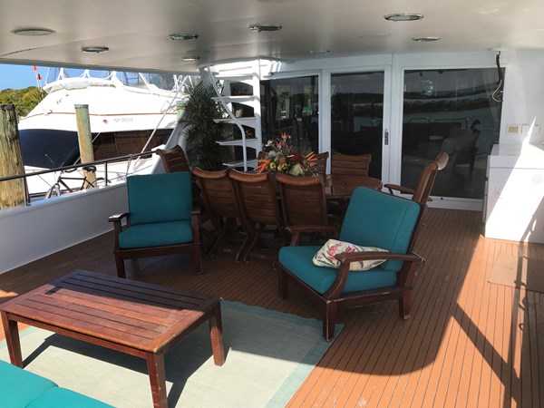 Aft Deck Seating