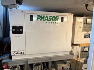 2022 15 KW night generator