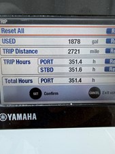 Yamaha display with original engine hour reading.