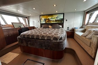 Sunseeker Manhattan 60 - Master Cabin