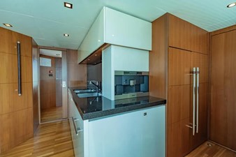 32M Princess (2013) - Galley