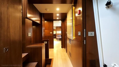 2015 Ferretti Custom Line 100 - Corridor