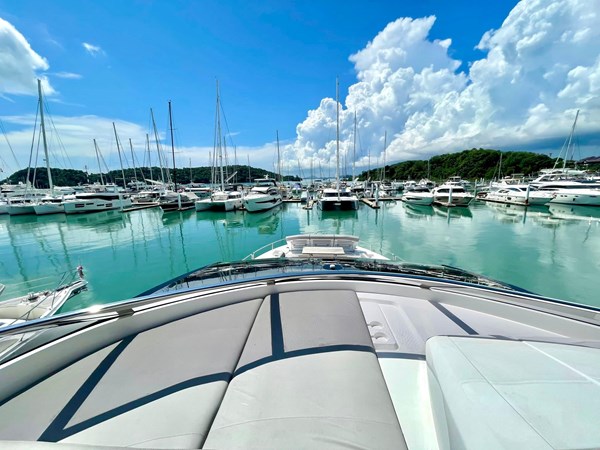 Sunseeker 88 - Flybridge