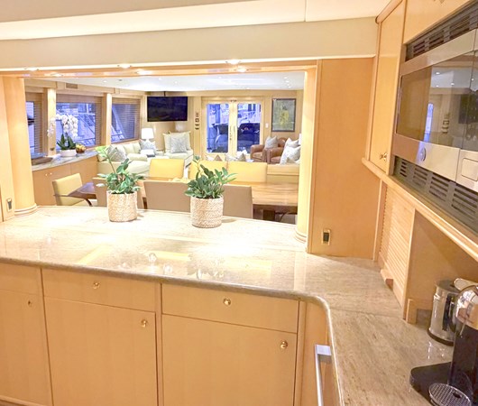 013 MIAN DECK GALLEY