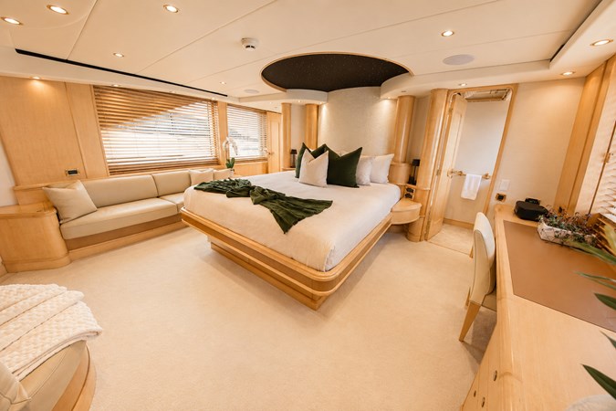 017 Main Deck Master Stateroom