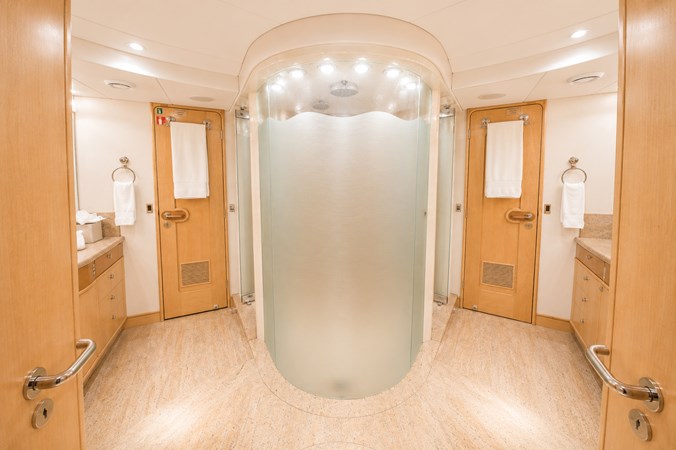030 Main Deck Master Stateroom Ensuite Shower