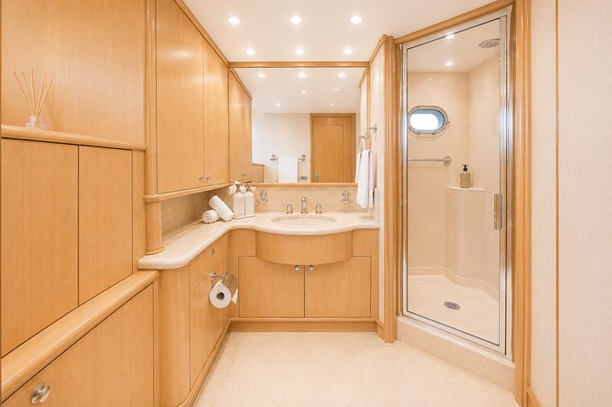 036 Lower Deck Forward Port VIP Guest Stateroom Ensuite