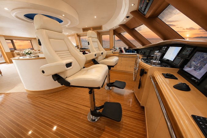 051 Pilothouse