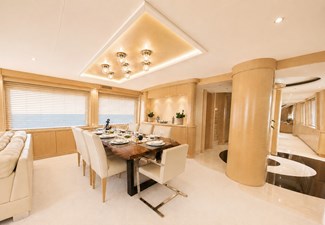 009 Main Deck Dinning