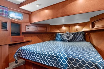 Guest stateroom forward