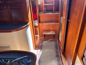 Pacific-Seacraft-40-2002 Entry Steps