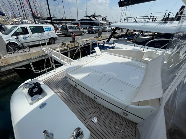 Mangusta 72